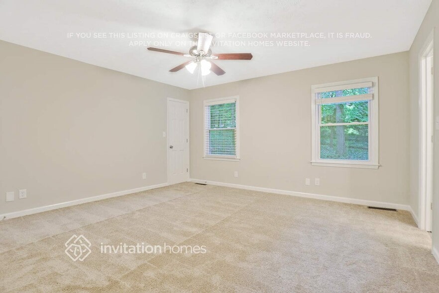 Building Photo - 349 Charmers Way SW