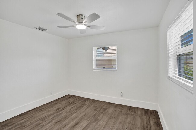 Building Photo - 1510 S 23rd Ave