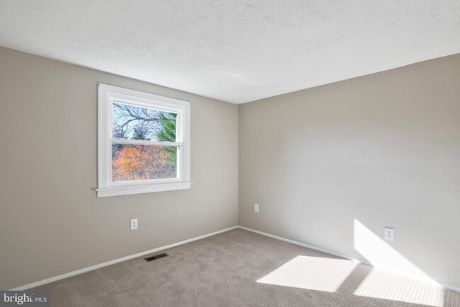 Building Photo - 10622 Cavalcade St