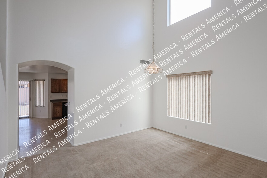 Building Photo - 2763 N 106th Ln