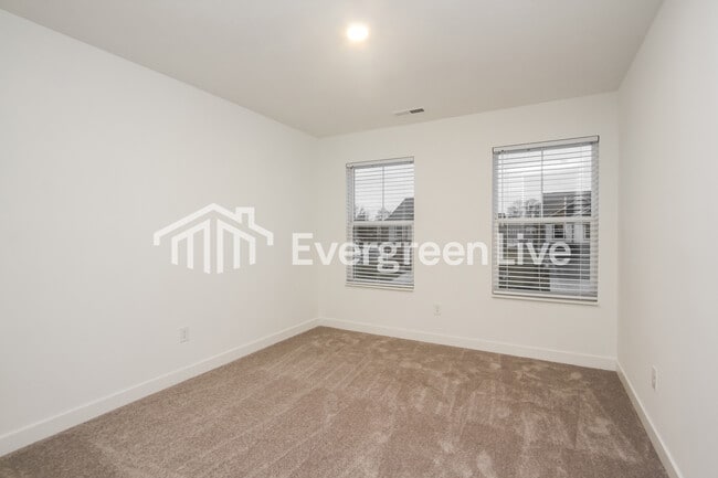 Building Photo - 941 Penrose Pl