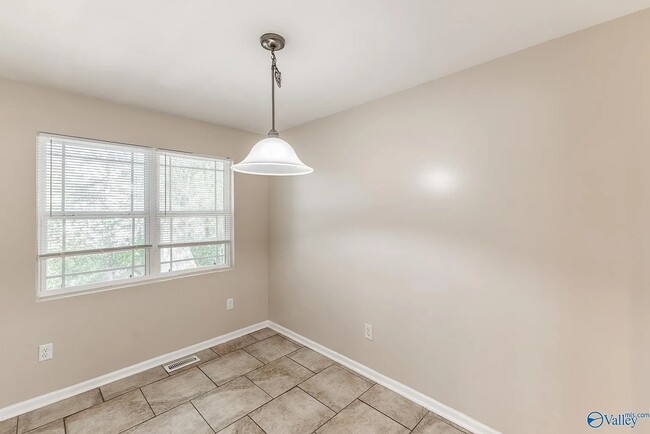 Building Photo - 3207 Delia Ln NW