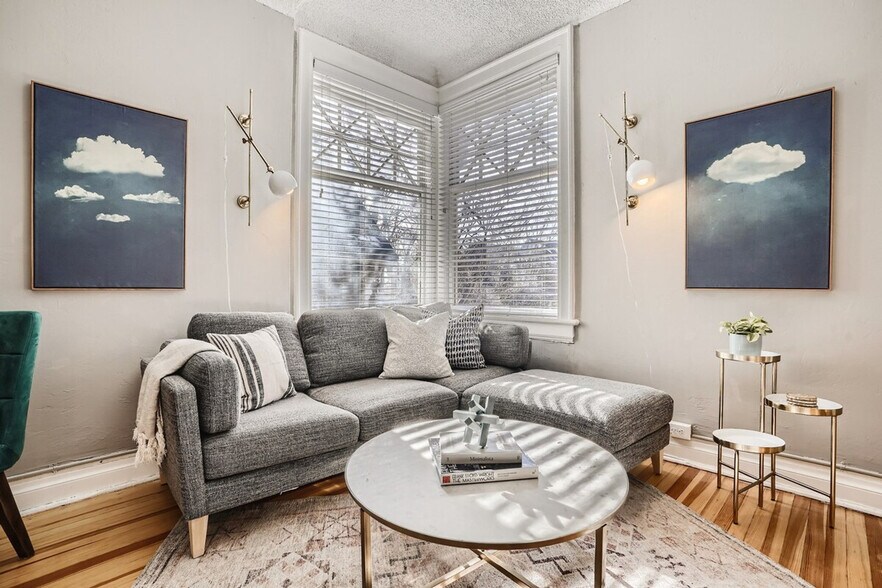 Primary Photo - 1660 N Gaylord St