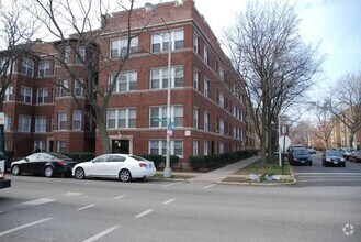 Building Photo - 6834 N Ashland Blvd