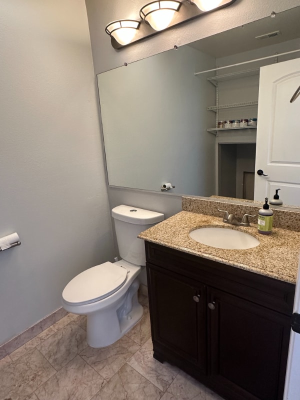 Building Photo - 4365 McLaughlin Ave