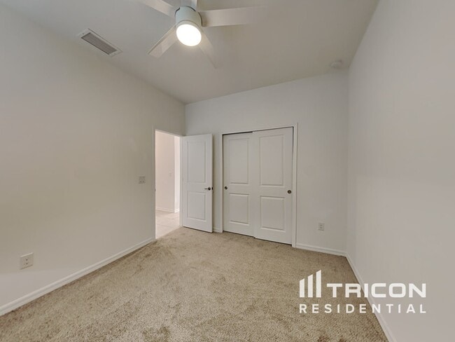 Building Photo - 5850 Bungalow Grove Ct