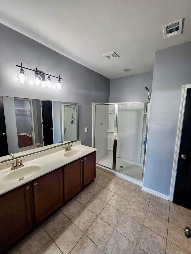 Building Photo - 884 Hayes Point Cir