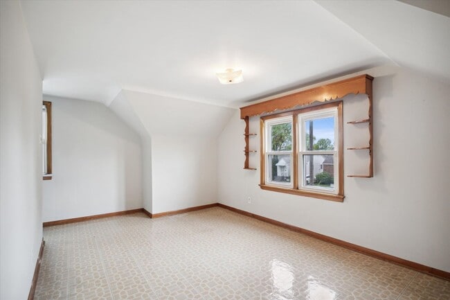 Building Photo - 20700 Goller Ave