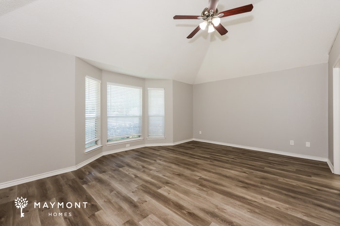 Building Photo - 819 Crooked Creek Ln