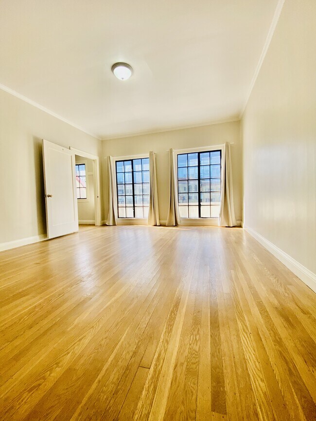Building Photo - 2125 Hearst Ave