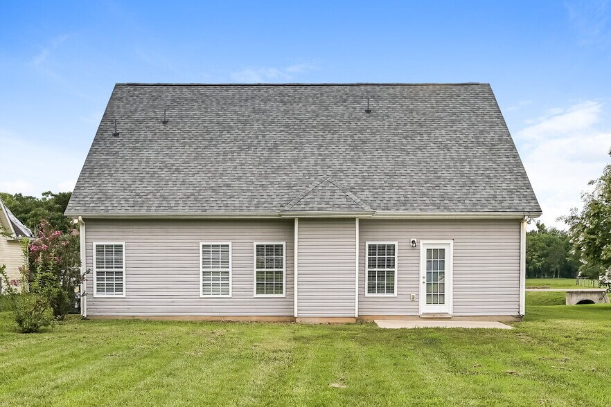 Building Photo - 1448 Jeter Way