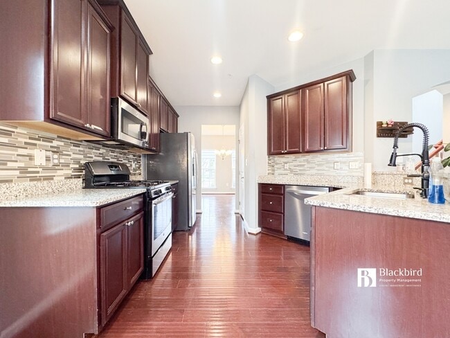 Building Photo - 13719 Port Commerce Ct