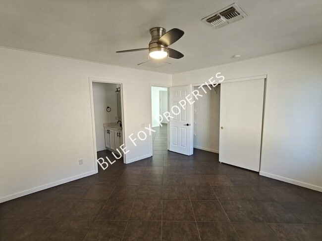 Building Photo - 2289 W Enchantment Pl