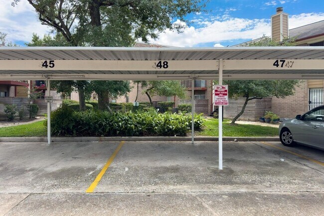 Building Photo - 12955 Woodforest Blvd