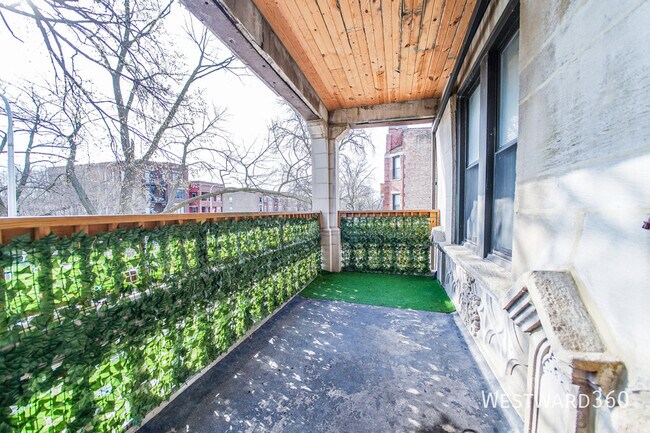 Building Photo - 5172 S Michigan Ave