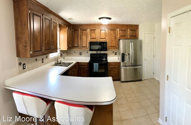 Building Photo - 3 br, 2.5 bath House - 602 Cavalier Drive
