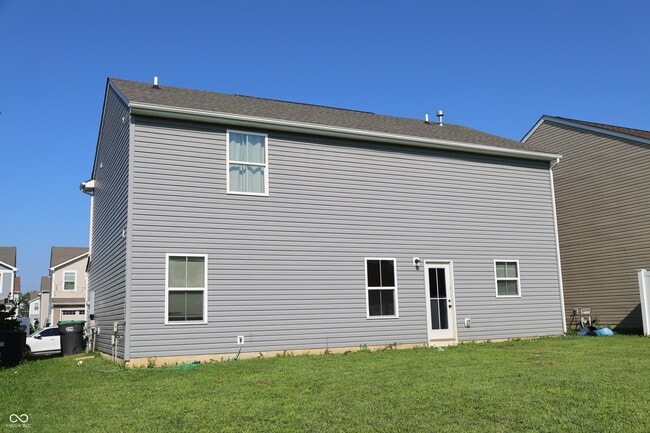 Building Photo - 273 Campus Ln