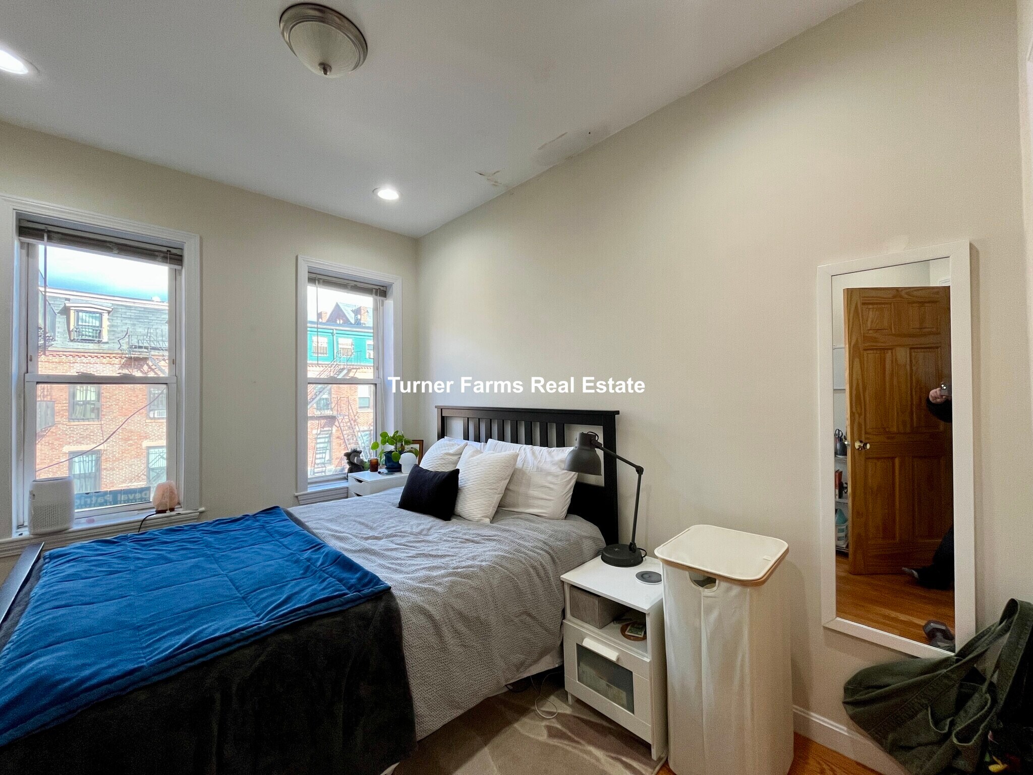 Building Photo - 179 Northampton St