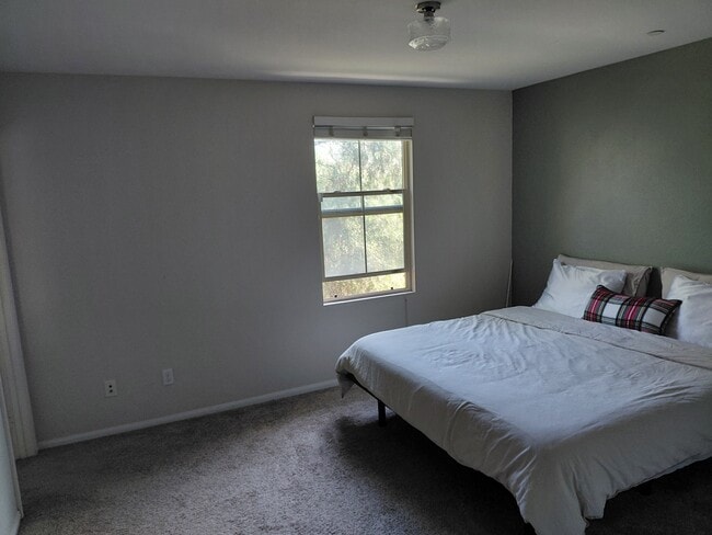 Building Photo - 1830 Crimson Ct