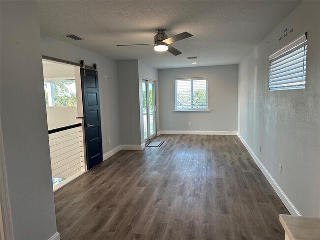 Building Photo - 7119 Fair Ln