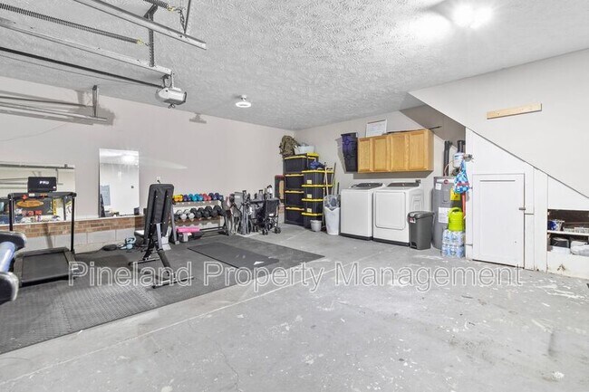 Building Photo - 133 Haywood Dr
