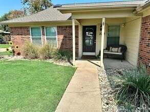 Building Photo - 3713 Lake Vista Ct
