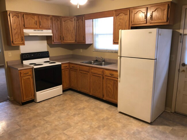 Primary Photo - 3024 Piedmont Rd