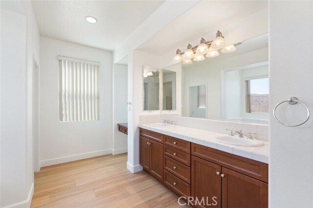 Building Photo - 11400 Bluebird Way