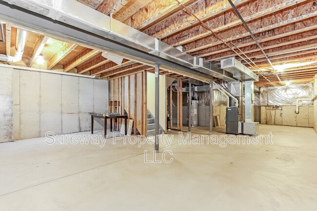Building Photo - 162 Chancellor Dr