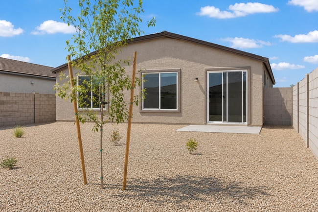 Building Photo - 18079 W Sand Hills Rd