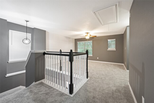 Building Photo - 9226 MacMillan Ln