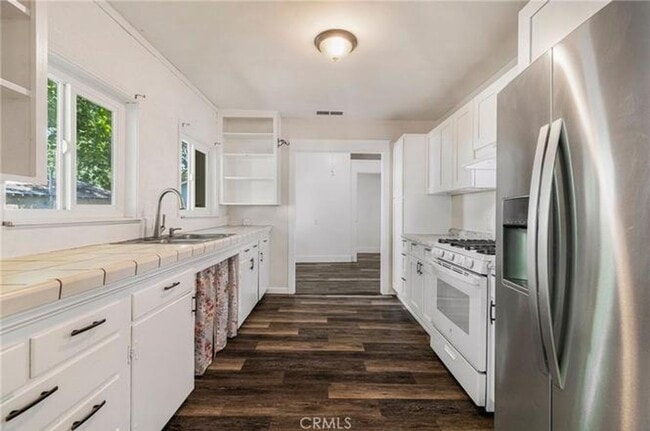 Building Photo - Chico home for rent 3 bed 2 bath, yard cha...