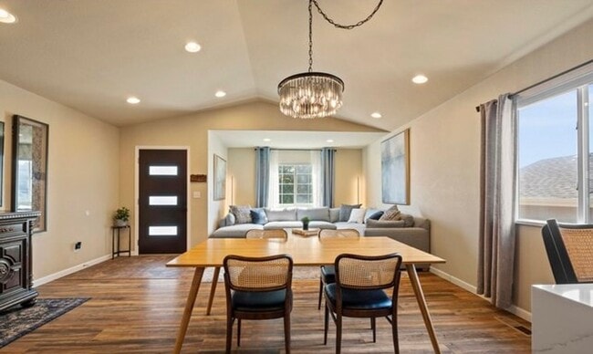 Building Photo - Beautiful 4 Bedroom in Loveland