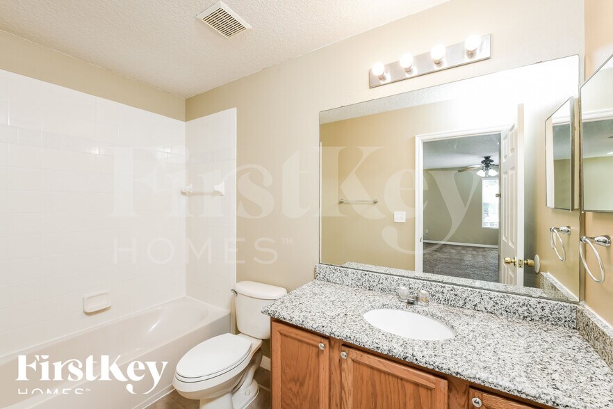 Building Photo - 2129 Stone Abbey Blvd