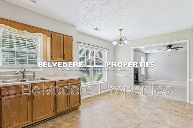 Building Photo - 900 Stockwood Ct