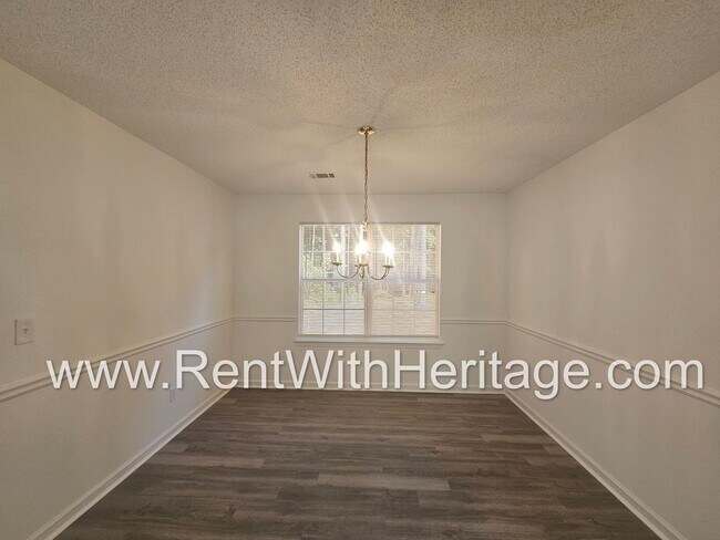Building Photo - Gorgeous 3bd/ 2.5 bath Home in Popular Nat...