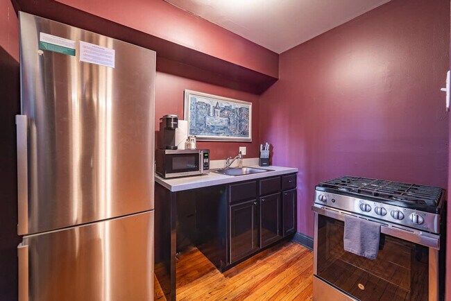 Building Photo - 1202 W Eddy St