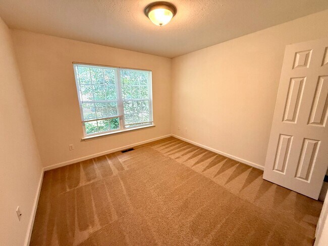 Building Photo - Available for the 2026-2027 lease term.