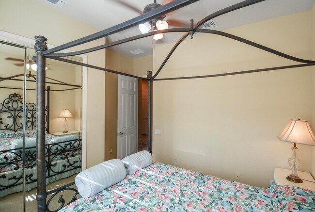 Building Photo - 40433 Corte San Carlos