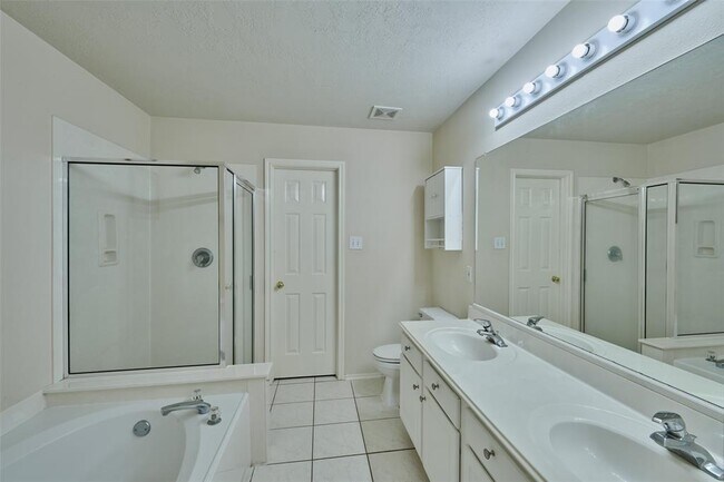 Building Photo - 298 Sentry Maple Pl