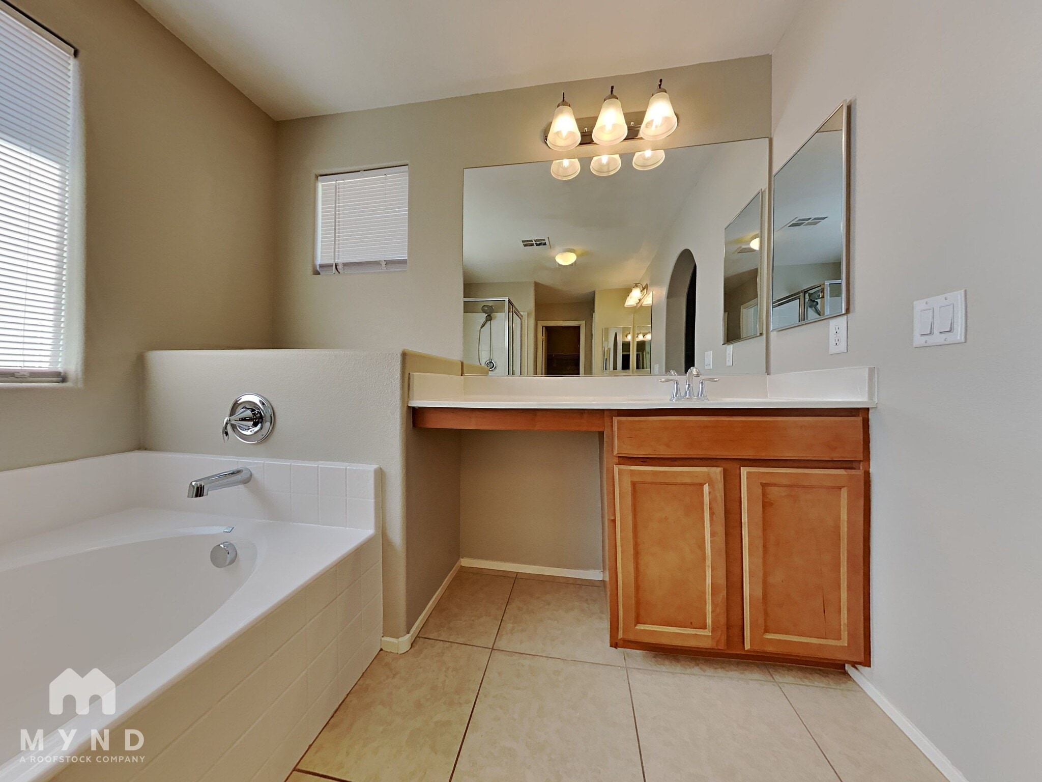 Building Photo - 8041 San Mateo St