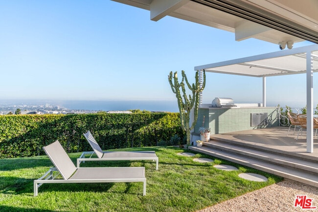 Building Photo - 1227 Tellem Dr