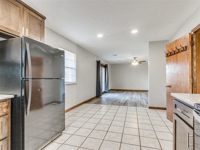 Building Photo - 421 Foreman Ave