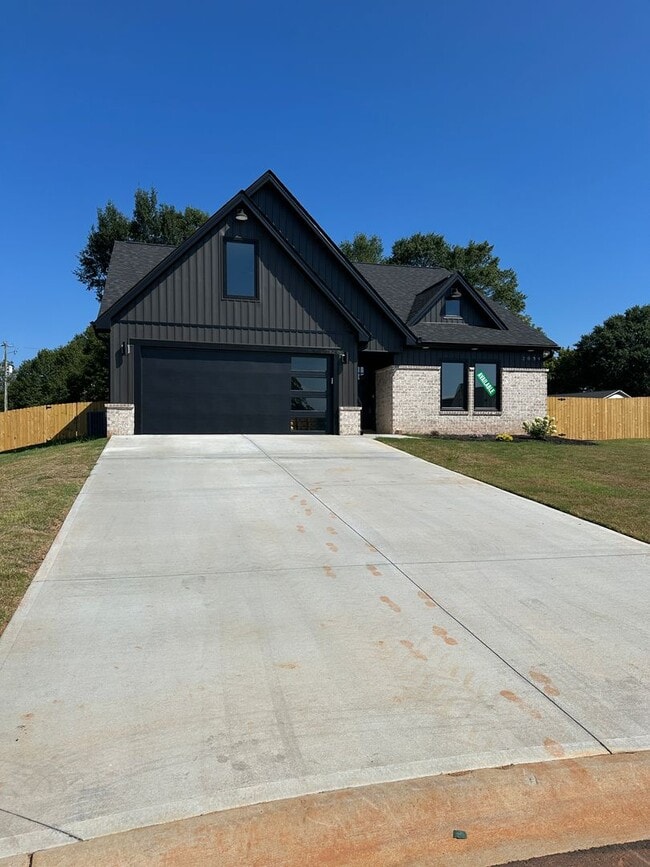 Building Photo - Beautiful Home for Rent – Modern Comforts ...