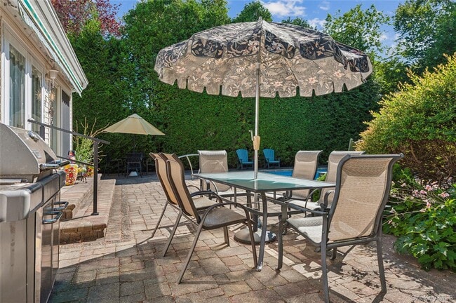 Building Photo - 35 Halsey Rd