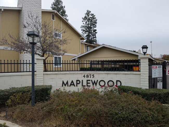 Building Photo - Completely remodeled and updated condo close to Fresno State and shopping. *Ask about the Move-in...
