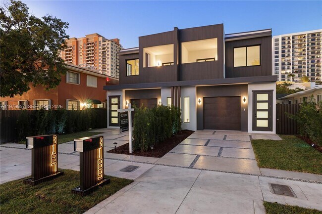 Building Photo - 3187 SW 23rd St