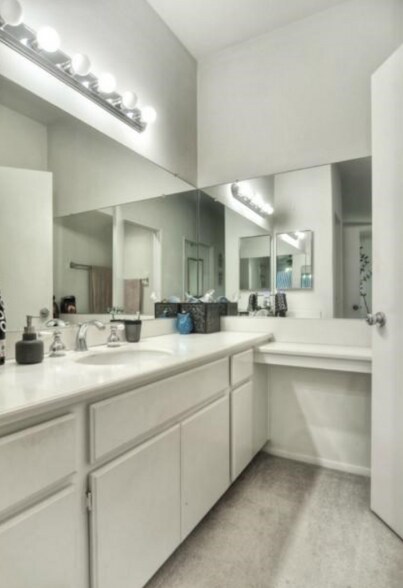 Building Photo - 2960 Champion Way