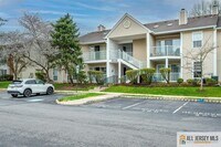 Building Photo - 69 Amberly Ct