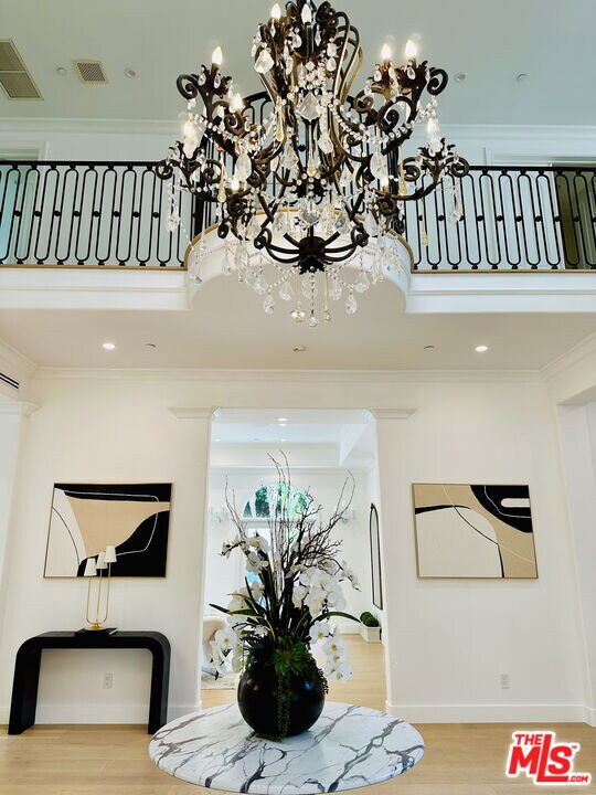 Building Photo - 1447 San Ysidro Dr